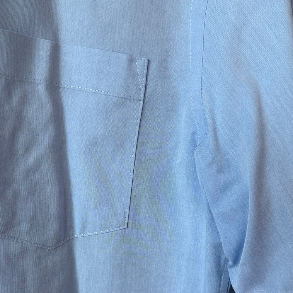 Amazon Essentials Light Blue Dress Shirt - Picture 5 of 6
